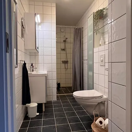 Apartamento Cozy Centrally Located In