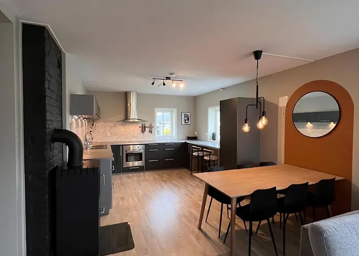 Cozy Centrally Located In 公寓